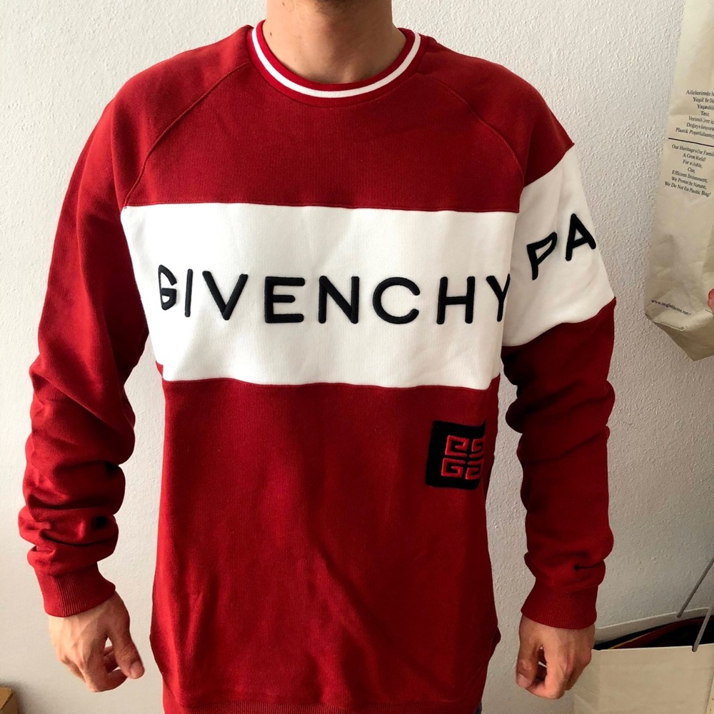 Givenchy Sweater M